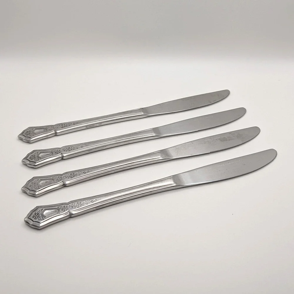 Imperial Stainless Korea IMI27 Dinner Knives Floral Scroll Pattern Set of 4 8
